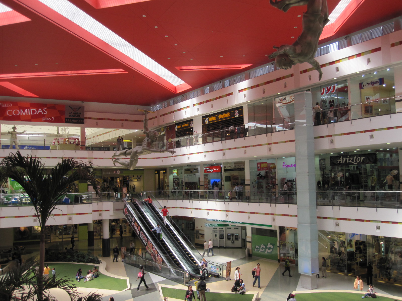 the Centro Mayor Mall in Bogota - The World or Bust